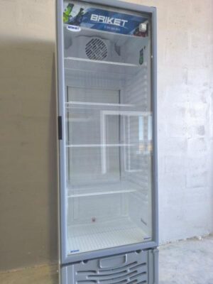 Exhibidora vertical BRIKET Master 5000 501L / Usado 5