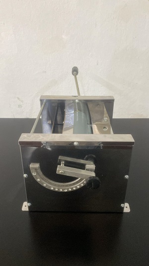 Alternative view of Sobadora Manual 300 MM RD S-300-M #USADO