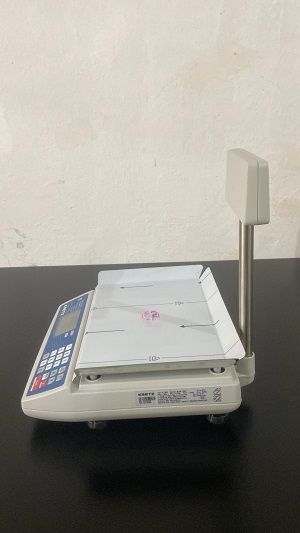 Alternative view of Balanza KRETZ Novel Eco 30kg #USADO 9