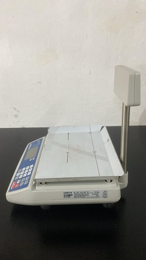 Alternative view of Balanza KRETZ Novel Eco 30kg #USADO 10