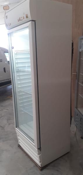 Alternative view of Exhibidora Vertical INELRO 390lts MT400 / Usado