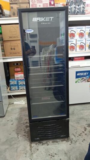 Exhibidora Vertical BRIKET Master 3030 293 litros / Usado