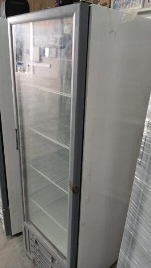 Alternative view of Exhibidora Vertical BRIKET Master 3000 293 litros / Usado