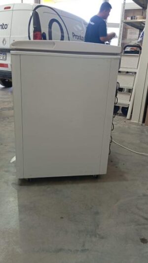 Alternative view of Freezer Horizontal BRIKET FR3300 295L / Usado