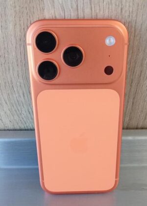 Celular iPhone 17 Pro 256 GB Cosmic Orange 100% de bateria / Usado