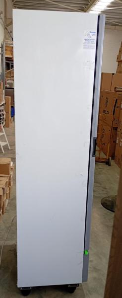 Alternative view of Exhibidora vertical BRIKET master 5000 BC (-4°C) 501L / Usado