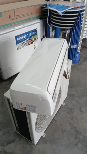 Alternative view of Aire acondicionado split HITACHI hspe6400fcinv 6400w F/C neo plus inverter / Usado