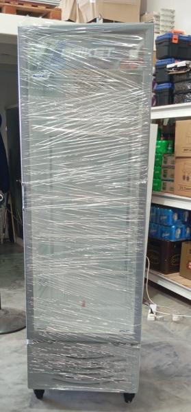 Exhibidora vertical BRIKET Master 4300 417L / Seminuevo