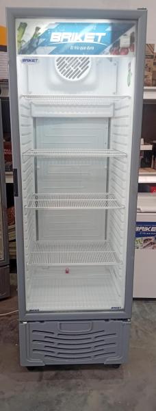 Exhibidora vertical Briket Master 4300 417 L puerta triple vidrio / Usado seleccionado