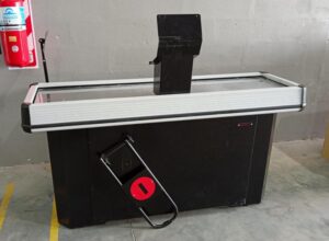 Pasillo de revisión MENGARELLI MN24SR Recto / Usado seleccionado