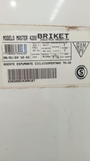Alternative view of Exhibidora vertical Briket Master 4200 392 L doble vidrio templado / Usado