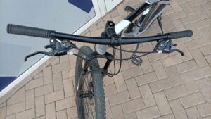 Alternative view of Bicicleta HEADWAY ZX 2.9 29" 21v aluminio gris y negra / Usado