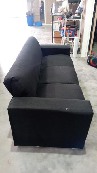 Sofá 3 Cuerpos Camastro Respaldar Chenille Negro / Usado - Imagen 3