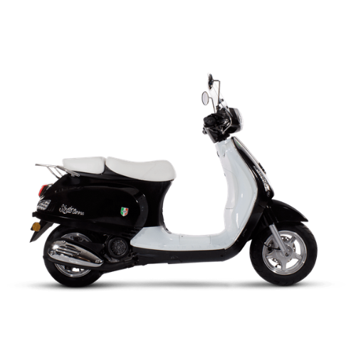 Motocicleta MOTOMEL Strato Euro 150 CBS Negra con casco