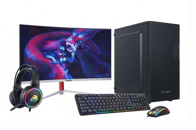 PC Gamer Ryzen 3 8 GB RAM SSD 240 GB